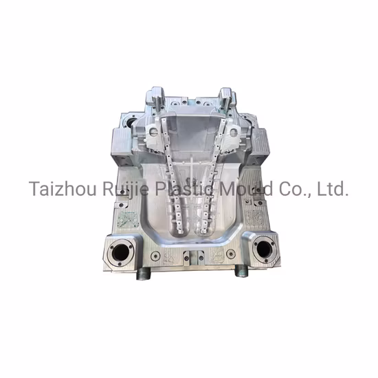 Auto Lamp Plastic Mould Car Lens Parts Injection Mold